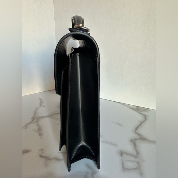 Authentic LOUIS VUITTON black Epi Monceau 28
Hand Bag 2way - Picture 5 of 15